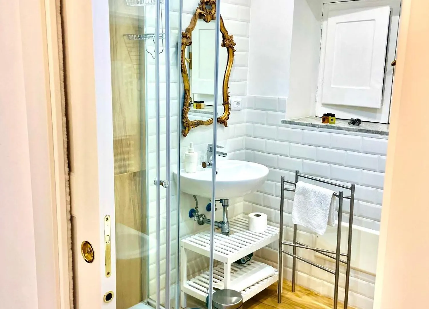 Apartment Cosyapartamentnapoli